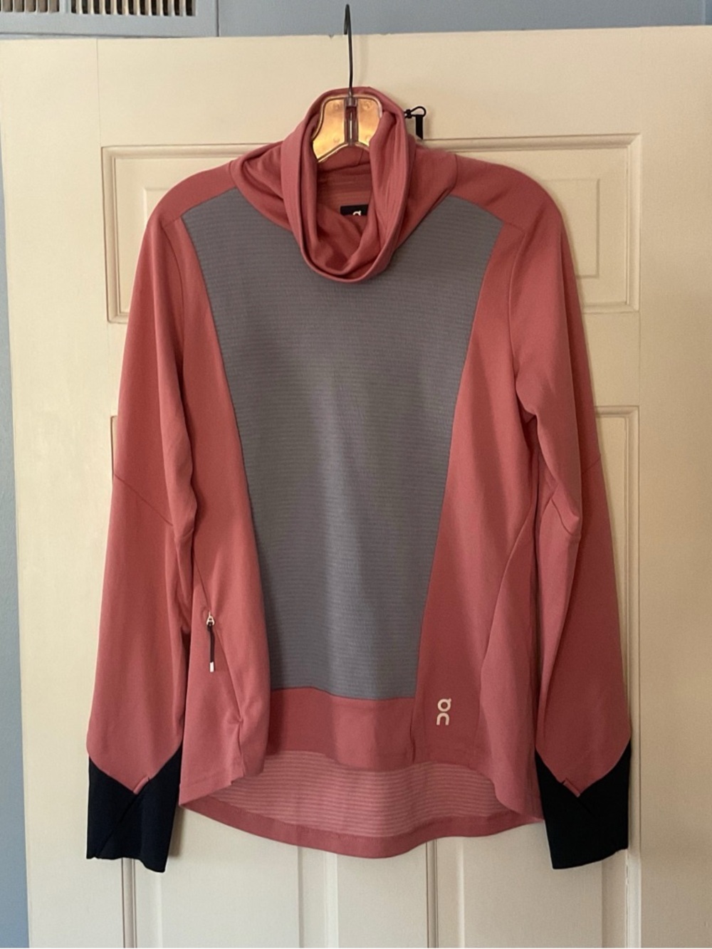 On Running Weather Shirt Dust Rose Pink Women’s Size M Active Workout Run Walk - Picture 7 of 15